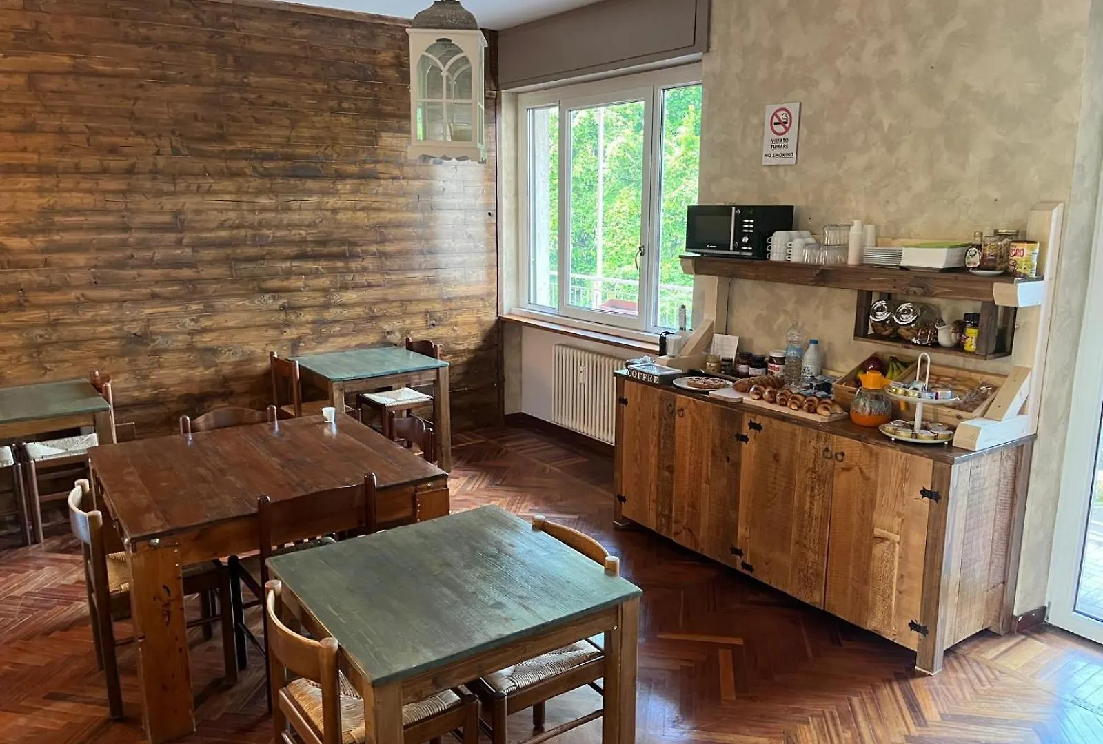 Il Rifugio Degli Artisti Bed & Breakfast Varese Italy