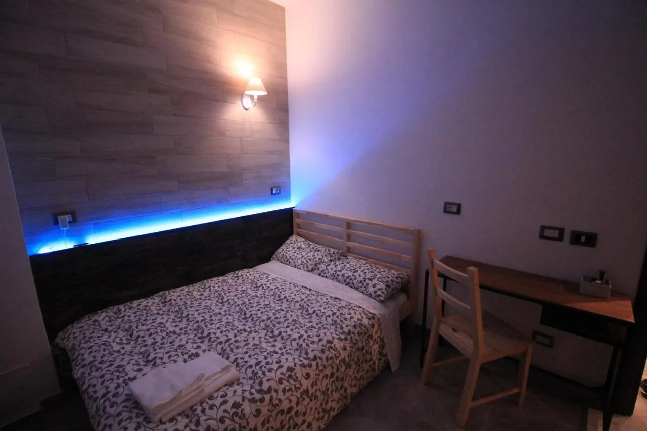 Couette-café Bed and Breakfast Il Rifugio Degli Artisti à Varèse Italie